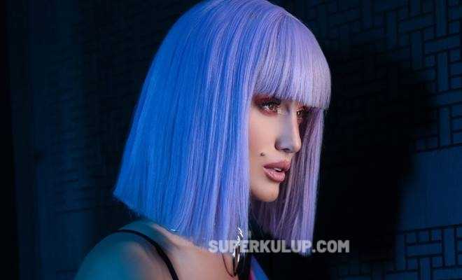 Tuğba Özay'dan yeni şarkı! 'Dinle'