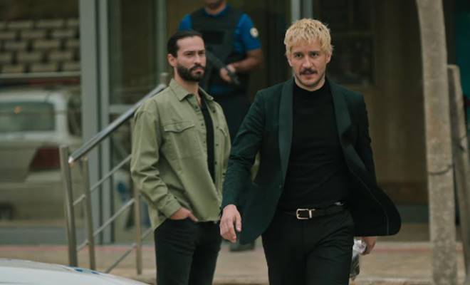 Uraz Kaygılaroğlu ve Ekin Koç'lu ‘Üç Kuruş’un birinci bölüm tanıtımı yayınlandı