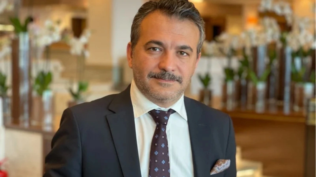 Ünlü İş Ünlü İş İnsanına 'Aldatma' Davası... Cinsel İçerikli 400 Fotoğraf ve Video Bilgisayarda Bulundu