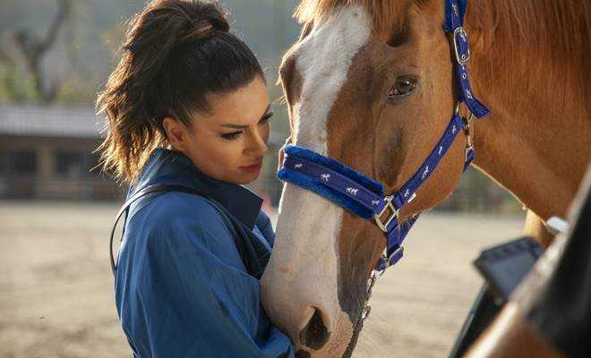 Genç şarkıcı Zeynep Er'den anlamlı mesaj